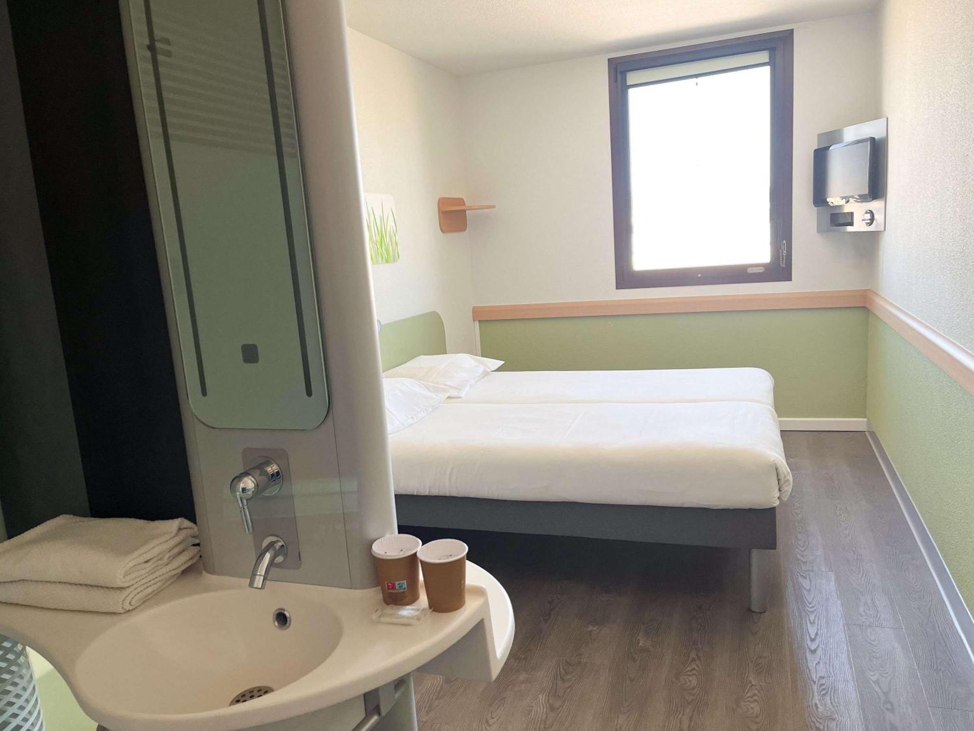 Ibis Budget Nimes Centre Gare المظهر الخارجي الصورة